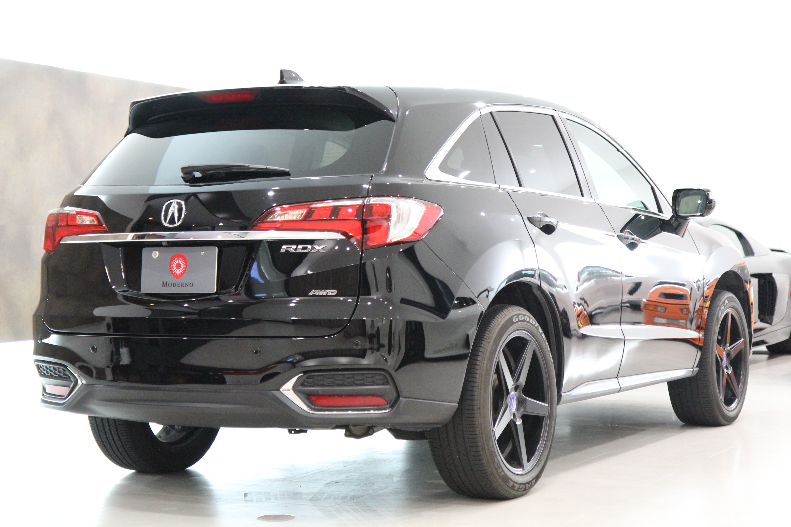 米国acura Rdx ウィッチプラス サンルーフ 希少車 在庫車情報 Moderno モデルノ